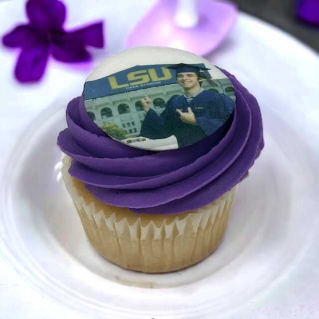 Graduation Photo Cupcakes (12 Cupcakes)