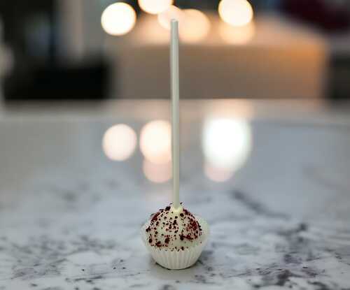 Red Velvet Cake Pop