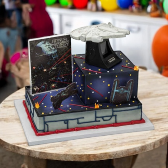 Star Wars Millennium Falcon Cake