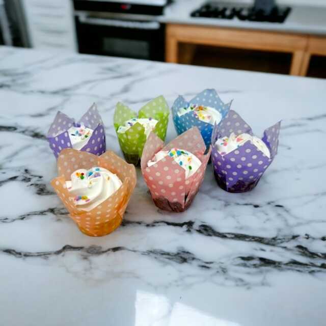 Cupcakes (with or without Tulip Containers)