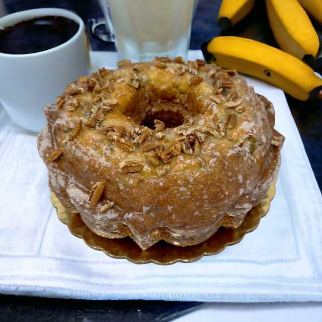 Shipper - Banana Nut Pound Cake